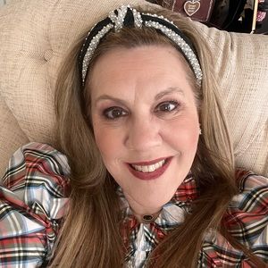 Meet your Posher, Melissa